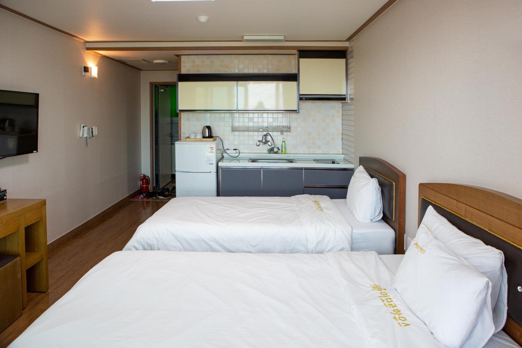 Hotel Amor Jeju Room photo